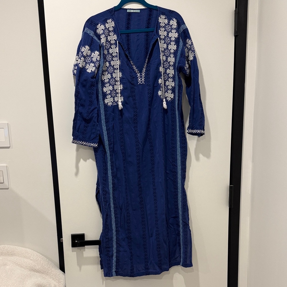 Chic Blue and White embroidered caftan.